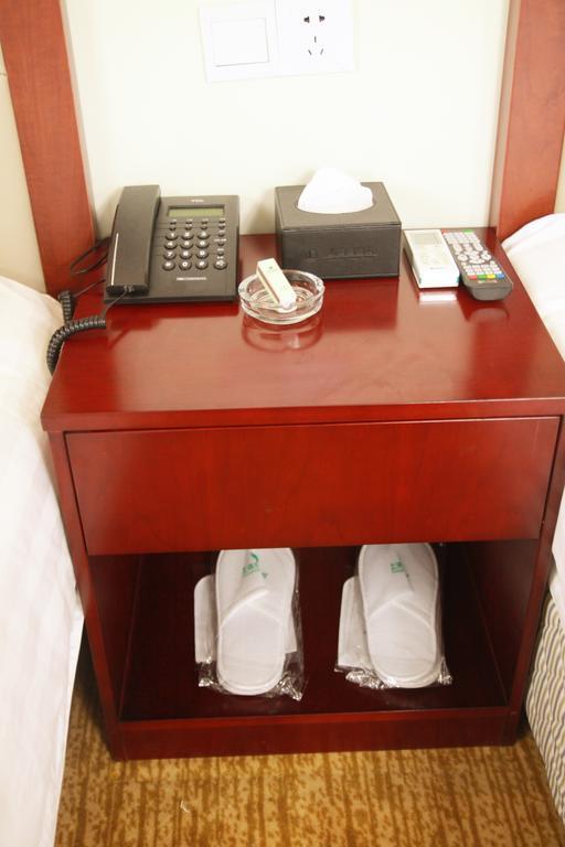 Shanghai Shuiting Holiday Hotel 外观 照片